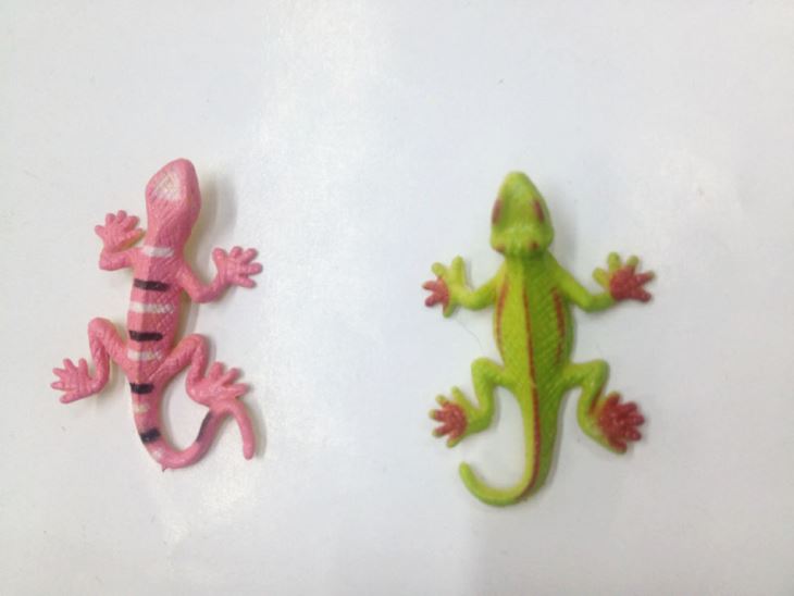 Factory Wholesaler Capsule Toy Plastic Lizards And Snake 4