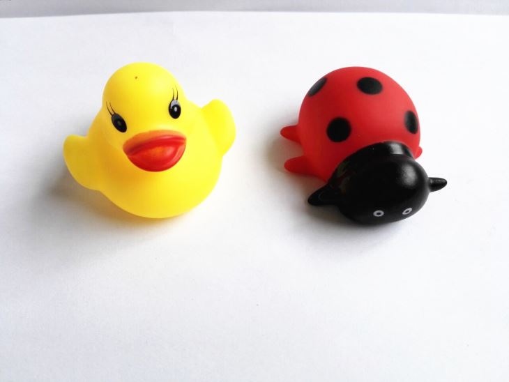 PVC Cute Animal With BB Whistle Bath Toy Capsule Toy 7