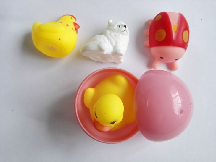 PVC Cute Animal With BB Whistle Bath Toy Capsule Toy 17