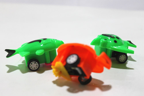 Cheap Pull Back Plastic Toy Fish Small Plastic Toy Ocean Fish Capsule Toy 4