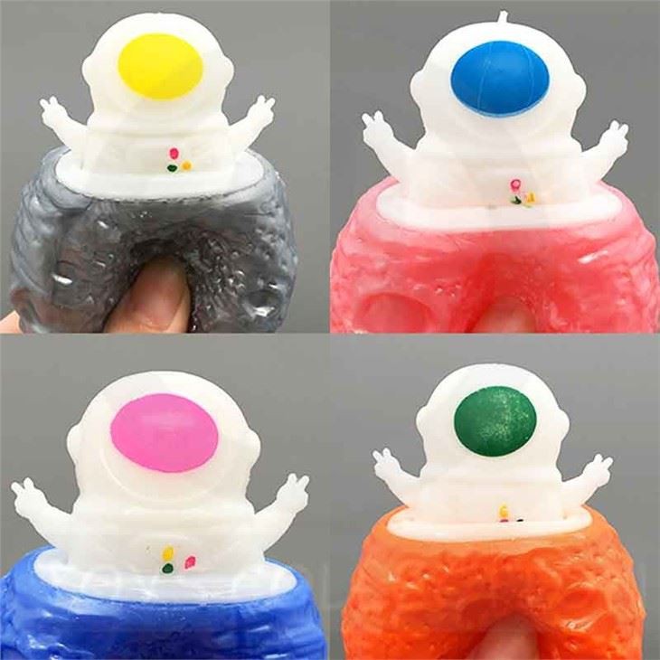 Squeeze Pop Up Astronauts Toy